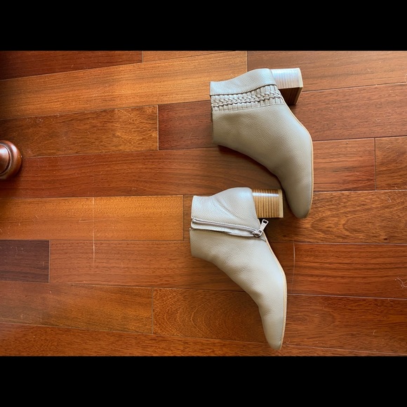 Grey Jack Rogers Booties - Picture 4 of 4